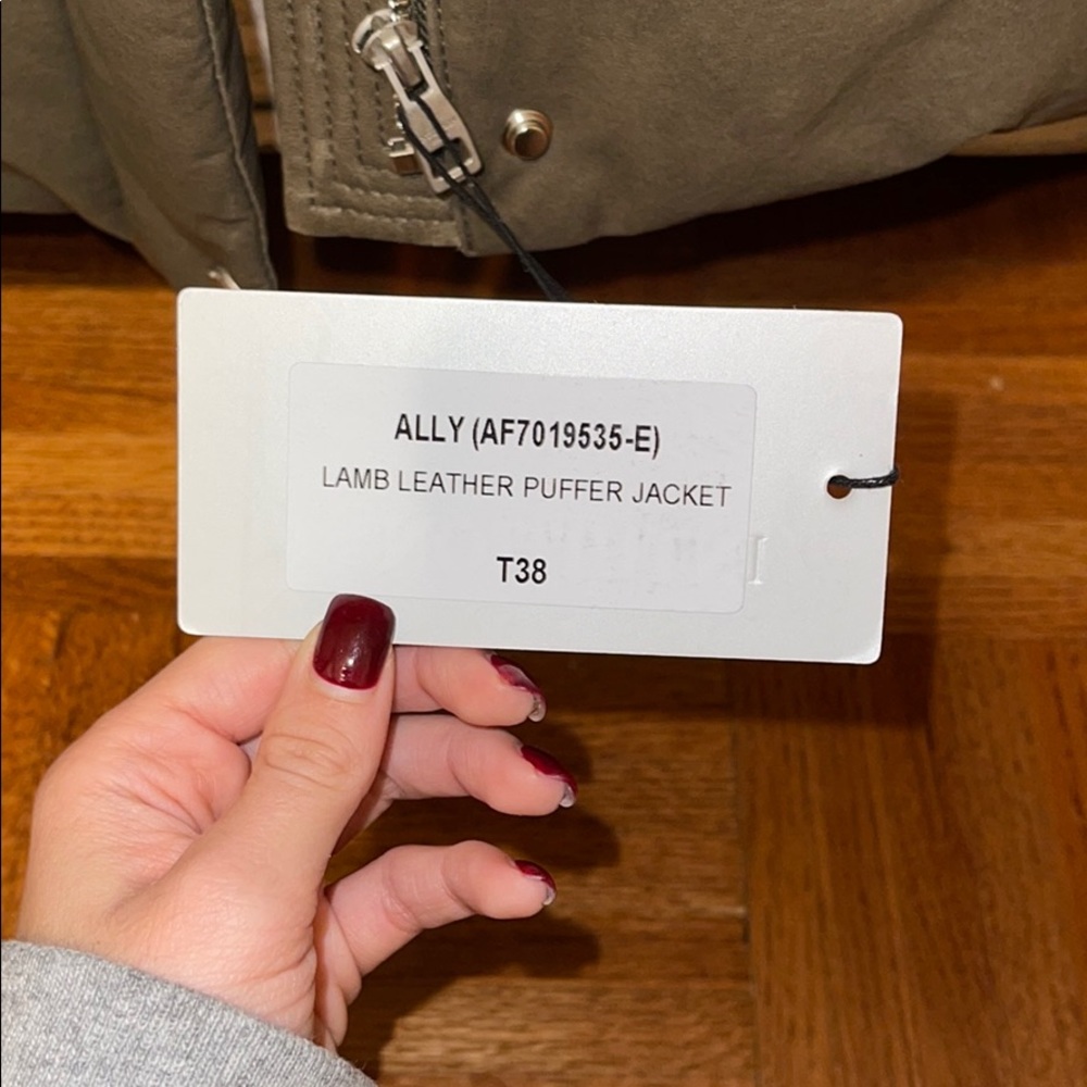REAL LEATHER PUFFER JACKET-Intuition Ally Shrt - Picture 2 of 6